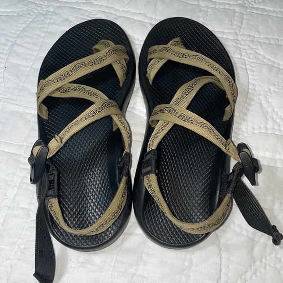 Chaco Men\'s Z/2 Classic Sandals in Tri Boa size 9